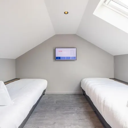 Miura Hotel 4*