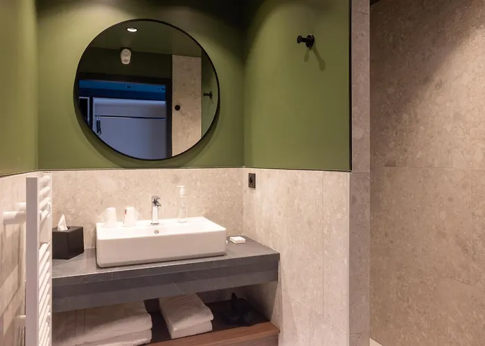 Otel Miura 4*